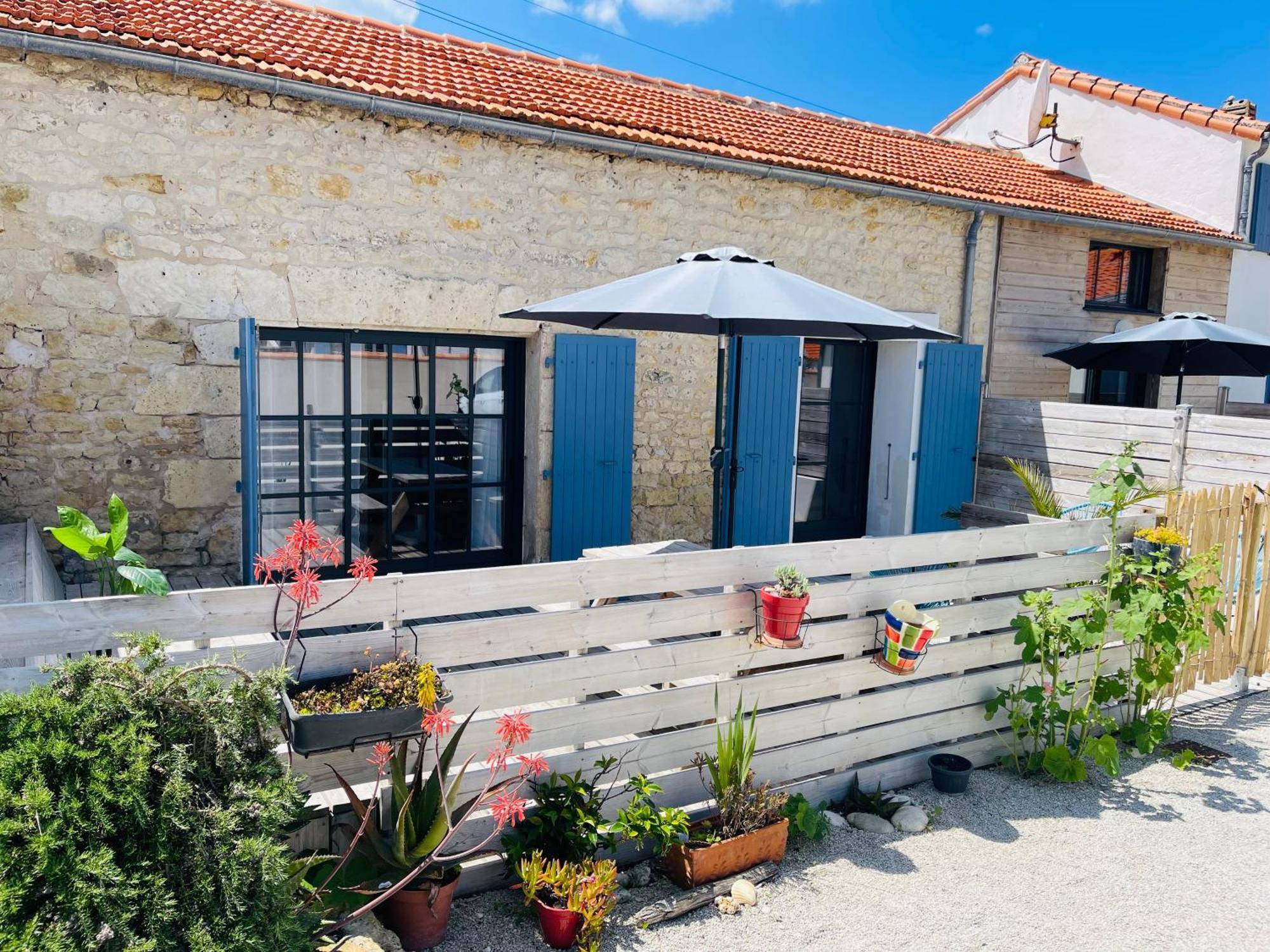 Clos Des Aigrettes -6 Gites De Charme Et Confort A 30M Du Port De La Cotinière מראה חיצוני תמונה